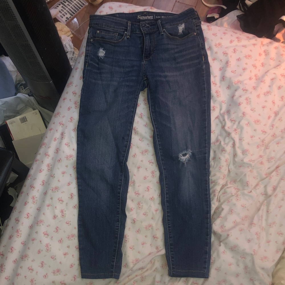 Levi’s distressed skinny low rise jeans